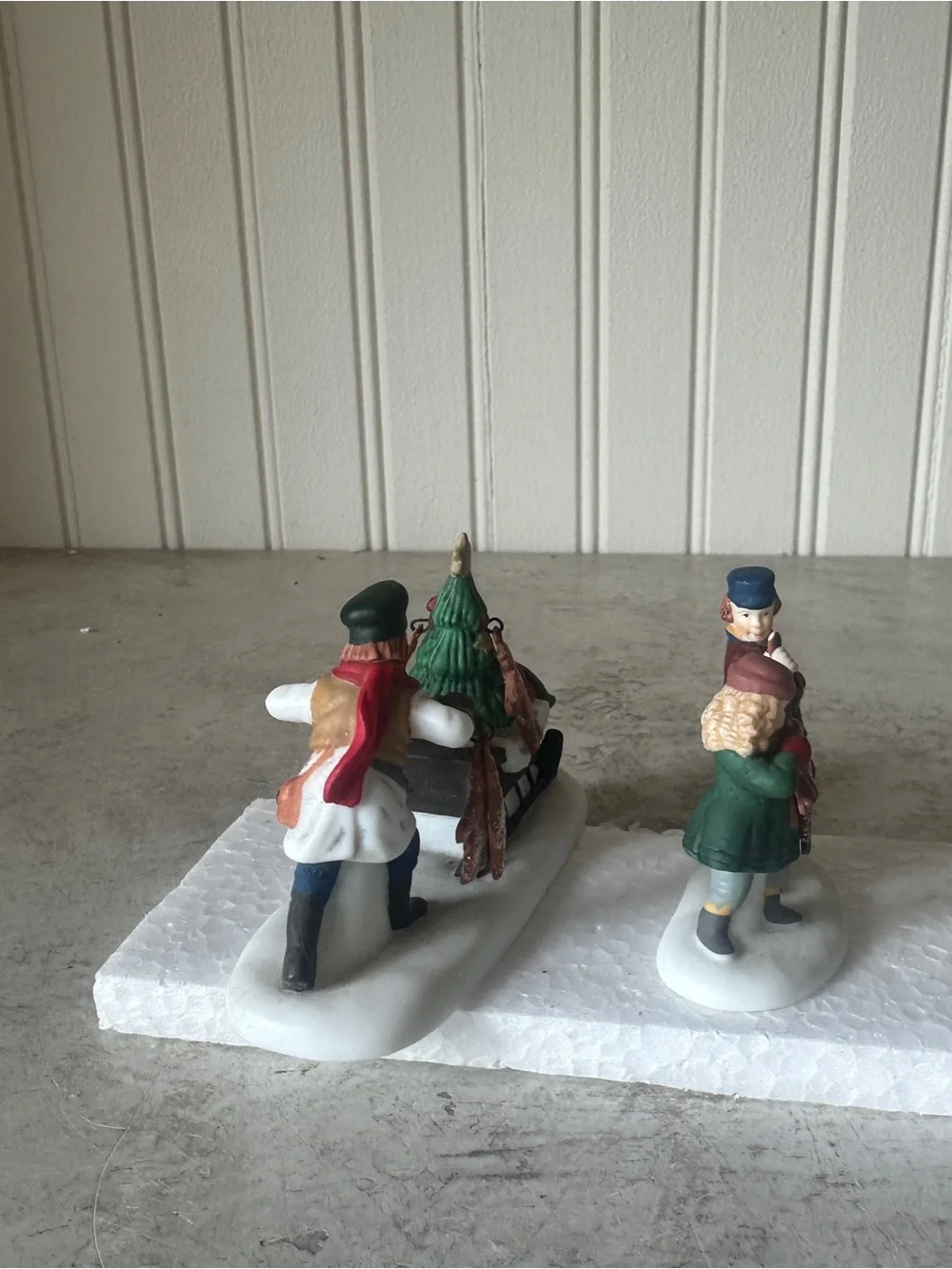 Dept 56 Gingerbread Vendor Set Of 2 Heritage Village Accessory With Box #58402